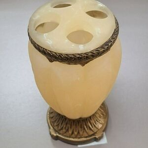 Elegant Cream and Gold Toothbrush Holder